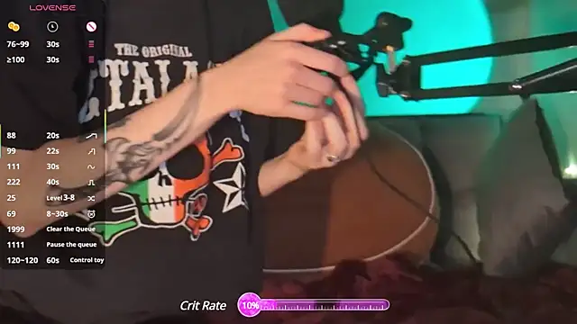 Snapshot of lovelylucyy chatting on 02/15/25, 11:03 lovelylucyy online show from 02/15/25, 11:03