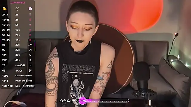 Snapshot of lovelylucyy chatting on 02/18/25, 12:59 lovelylucyy online show from 02/18/25, 12:59