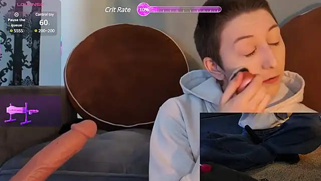 Snapshot of lovelylucyy chatting on 03/10/25, 08:23 lovelylucyy online show from 03/10/25, 08:23