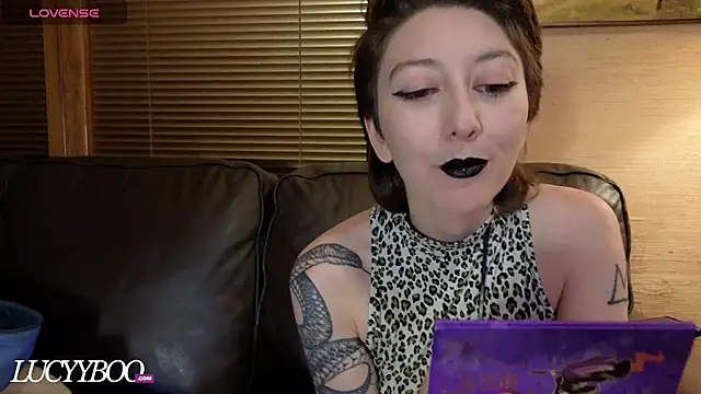 lovelylucyy online show from 01/08/26, 12:46