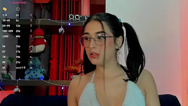 Charlotte greys online show from 12/11/24, 12:33