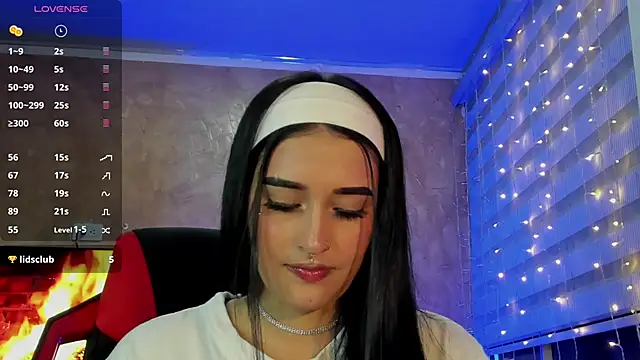 Charlotte greys online show from 01/11/25, 02:09