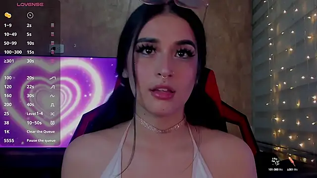 Charlotte greys online show from 02/07/25, 02:08