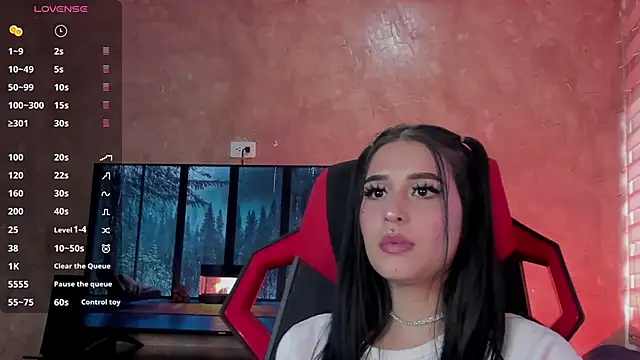 Charlotte greys online show from 02/17/25, 10:14