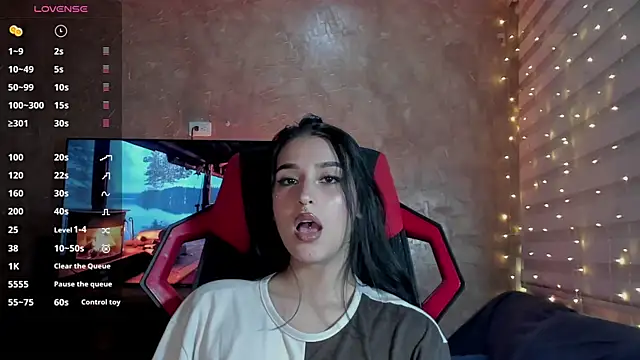 Charlotte greys online show from 03/01/25, 04:04