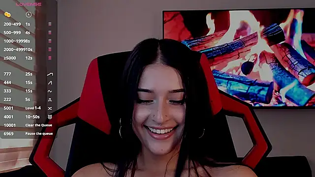 Charlotte greys online show from 09/12/25, 07:36