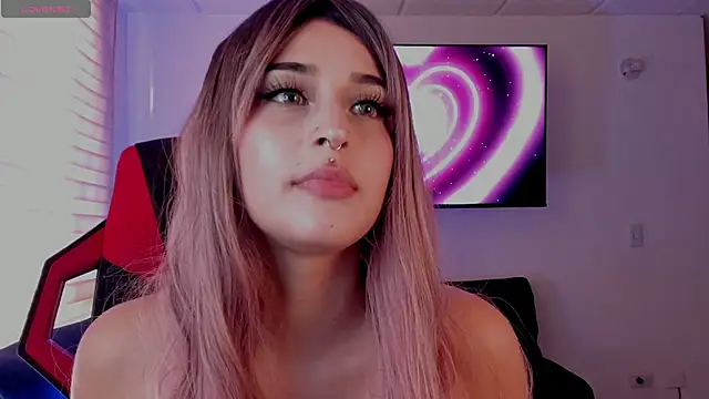 Charlotte greys online show from 09/26/25, 09:30