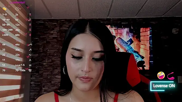 Snapshot of Charlotte_greys chatting on 03/26/26, 08:58 Charlotte greys online show from 03/26/26, 08:58