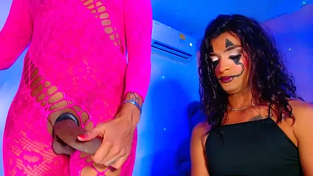 Snapshot of vanessa_nauthygirls chatting on 10/30/25, 07:14 vanessa nauthygirls online show from 10/30/25, 07:14