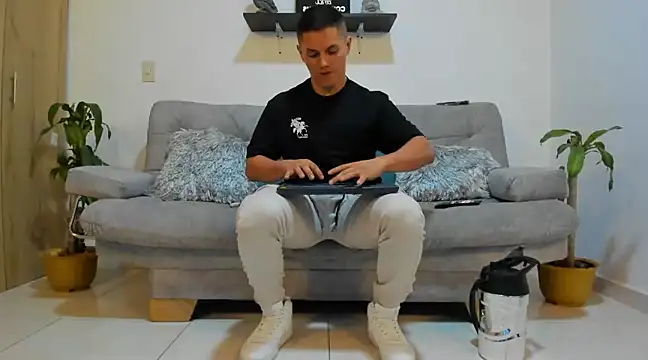 julian wallace online show from 01/25/25, 01:10