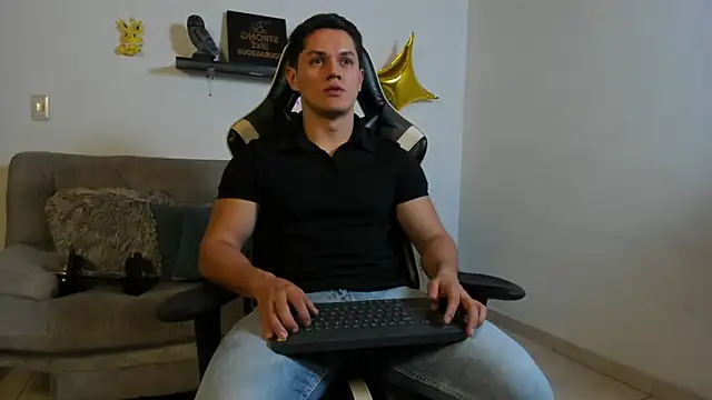 julian wallace online show from 10/27/25, 06:45