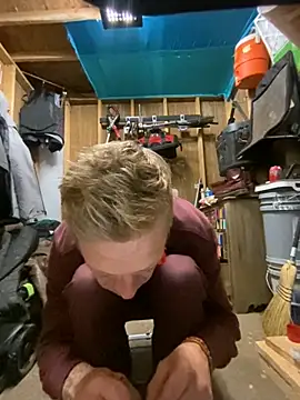 bentoverblonde online show from 10/31/25, 06:47