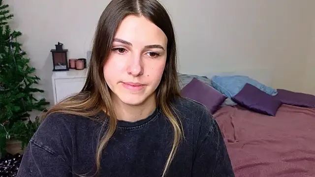 Snapshot of sophia_euphoriaa chatting on 01/21/25, 02:37 sophia euphoriaa online show from 01/21/25, 02:37