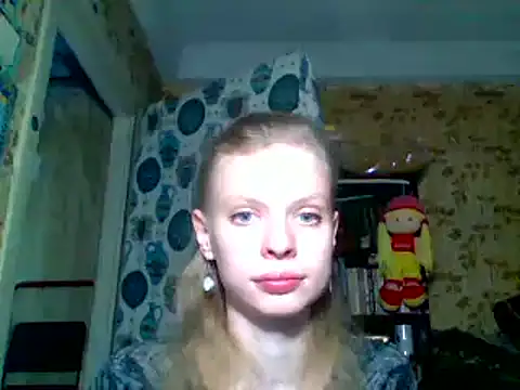 Snapshot of SexyAndYunge chatting on 12/02/24, 10:18 SexyAndYunge online show from 12/02/24, 10:18