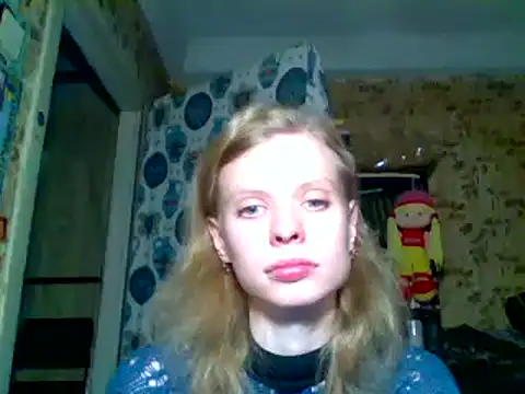 Snapshot of SexyAndYunge chatting on 12/03/24, 12:38 SexyAndYunge online show from 12/03/24, 12:38