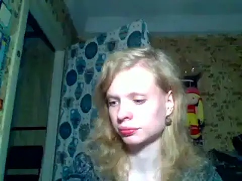 Snapshot of SexyAndYunge chatting on 12/04/24, 12:58 SexyAndYunge online show from 12/04/24, 12:58