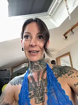 BrownieyQueen online show from 06/20/26, 07:11