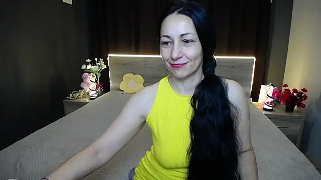 LiluGrants online show from 11/18/25, 07:07