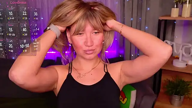 MilaBott online show from 03/14/25, 07:23