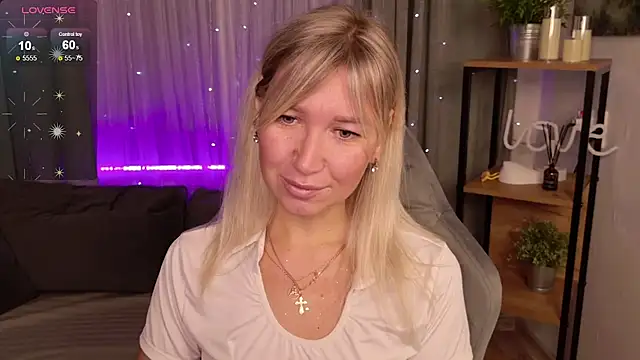 MilaBott online show from 10/15/25, 07:47