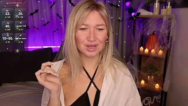 MilaBott online show from 10/19/25, 08:09