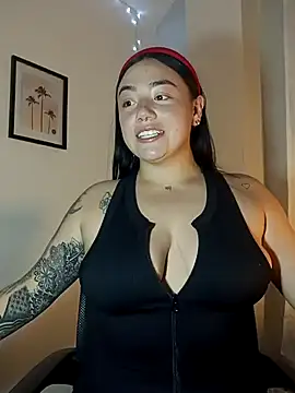 Snapshot of helena_smith chatting on 02/04/25, 04:26 helena smith online show from 02/04/25, 04:26