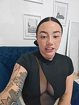 helena smith online show from 02/09/26, 04:05