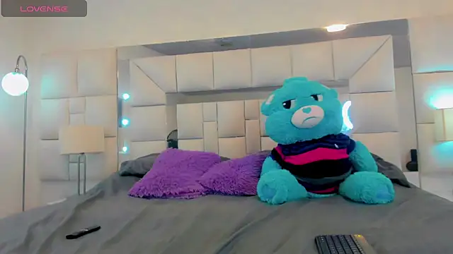 samantha official  online show from 01/17/25, 08:11