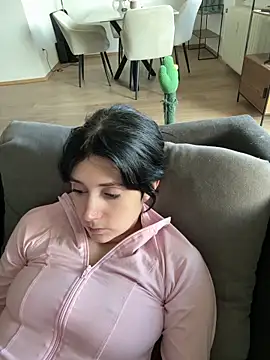 Snapshot of Lena_Lang chatting on 11/19/25, 11:32 Lena Lang online show from 11/19/25, 11:32