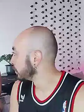 hotlatin92 online show from 12/12/24, 12:44