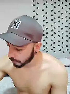 hotlatin92 online show from 12/18/24, 01:02