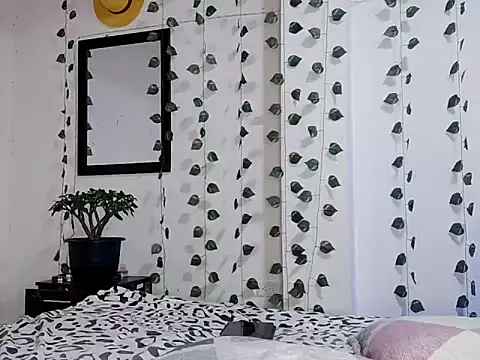 hotlatin92 online show from 03/14/25, 03:26