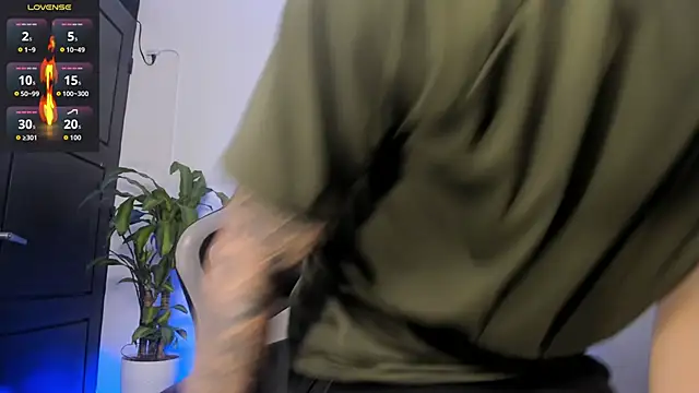 Yeiko Romero  online show from 10/11/25, 04:12