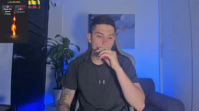 Yeiko Romero  online show from 11/05/25, 08:20