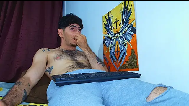 Thomass00 online show from 10/28/25, 12:03