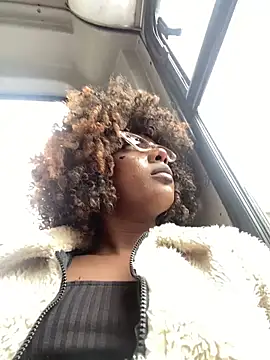 TIFFANYYSTAR online show from 03/07/25, 04:22