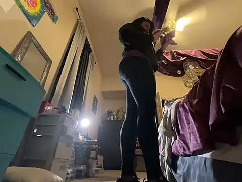 wynterheat online show from 03/07/25, 01:31