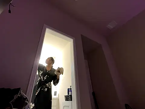 wynterheat online show from 09/10/25, 05:40