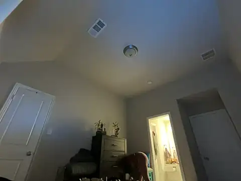 wynterheat online show from 10/22/25, 01:06