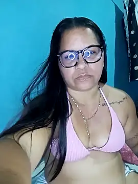 Snapshot of Sikiu_40 chatting on 04/10/26, 06:29 Sikiu 40 online show from 04/10/26, 06:29