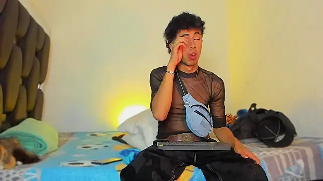 RyanRizzo online show from 11/13/25, 08:24