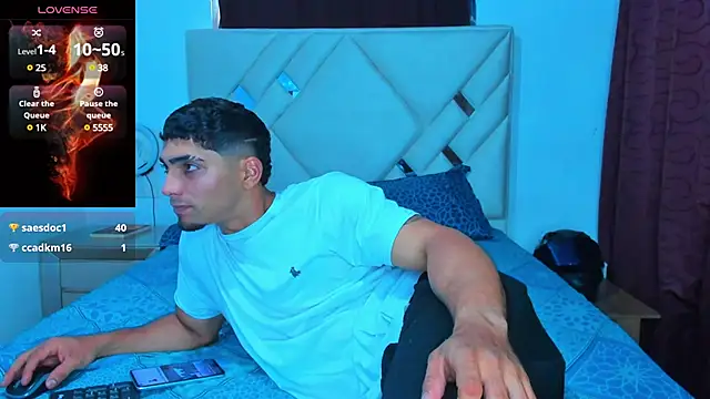 Rich boy01 online show from 12/21/24, 07:27