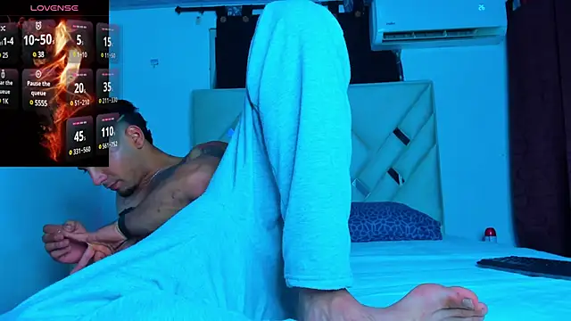 Rich boy01 online show from 12/29/24, 04:27