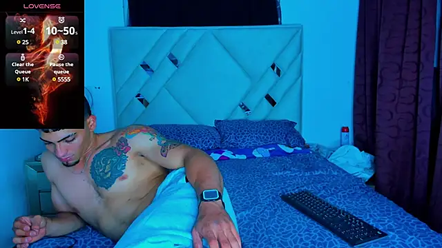 Rich boy01 online show from 12/31/24, 05:33