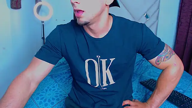 Rich boy01 online show from 03/05/25, 12:44