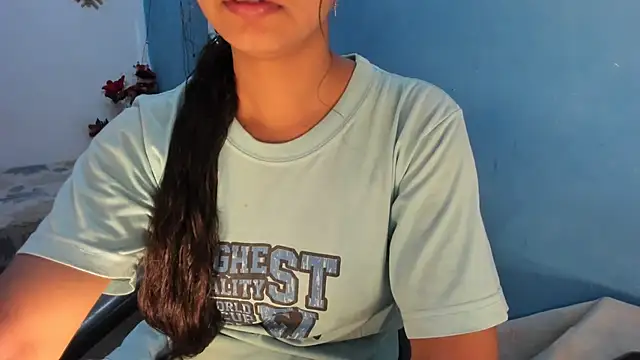 aarjulove online show from 04/12/26, 08:19