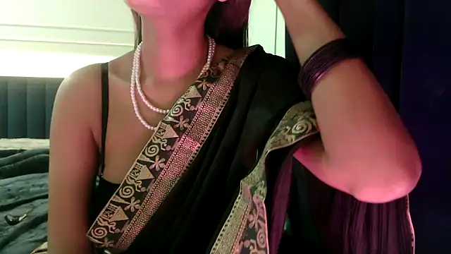 Snapshot of chhui_mui chatting on 03/04/26, 11:16 chhui mui online show from 03/04/26, 11:16