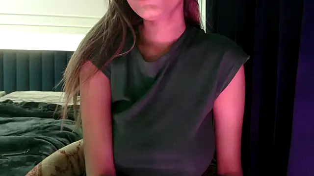 Snapshot of chhui_mui chatting on 03/12/26, 09:37 chhui mui online show from 03/12/26, 09:37