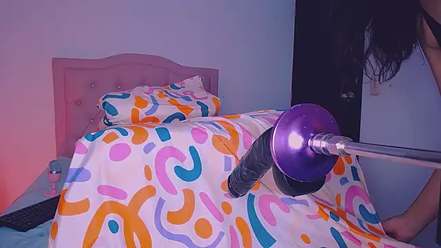 Ariss-hot online show from 11/25/25, 02:44