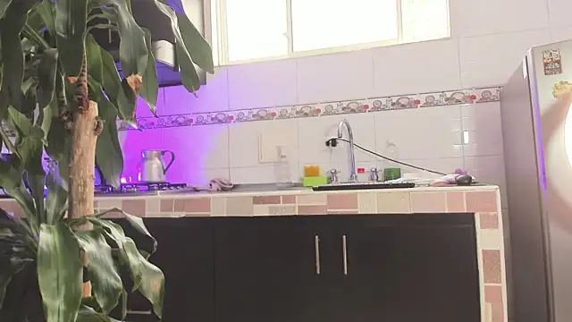 Emma-evans online show from 03/01/25, 05:38